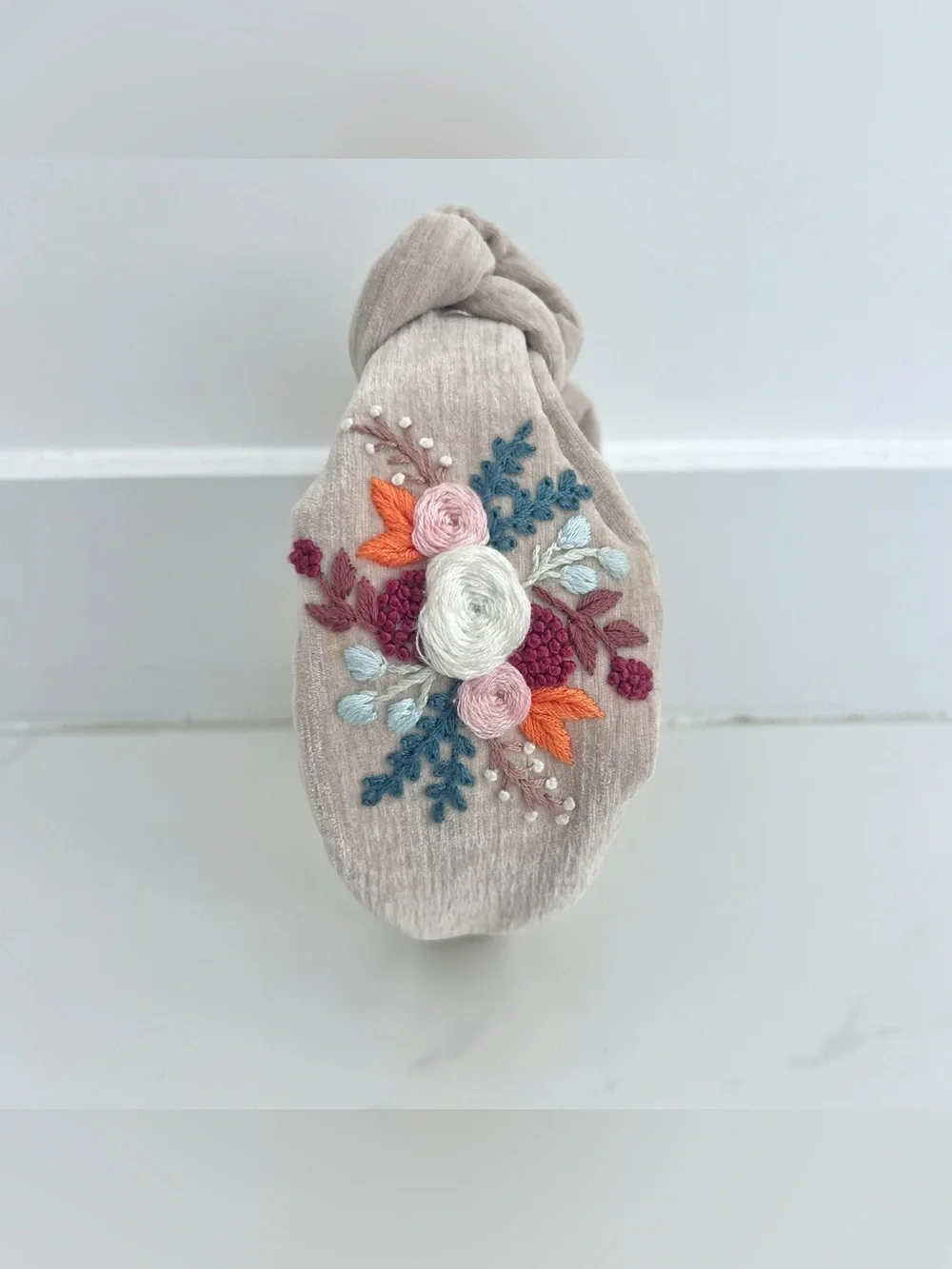 ❌Cream floral embroidered knot headband velvet❌